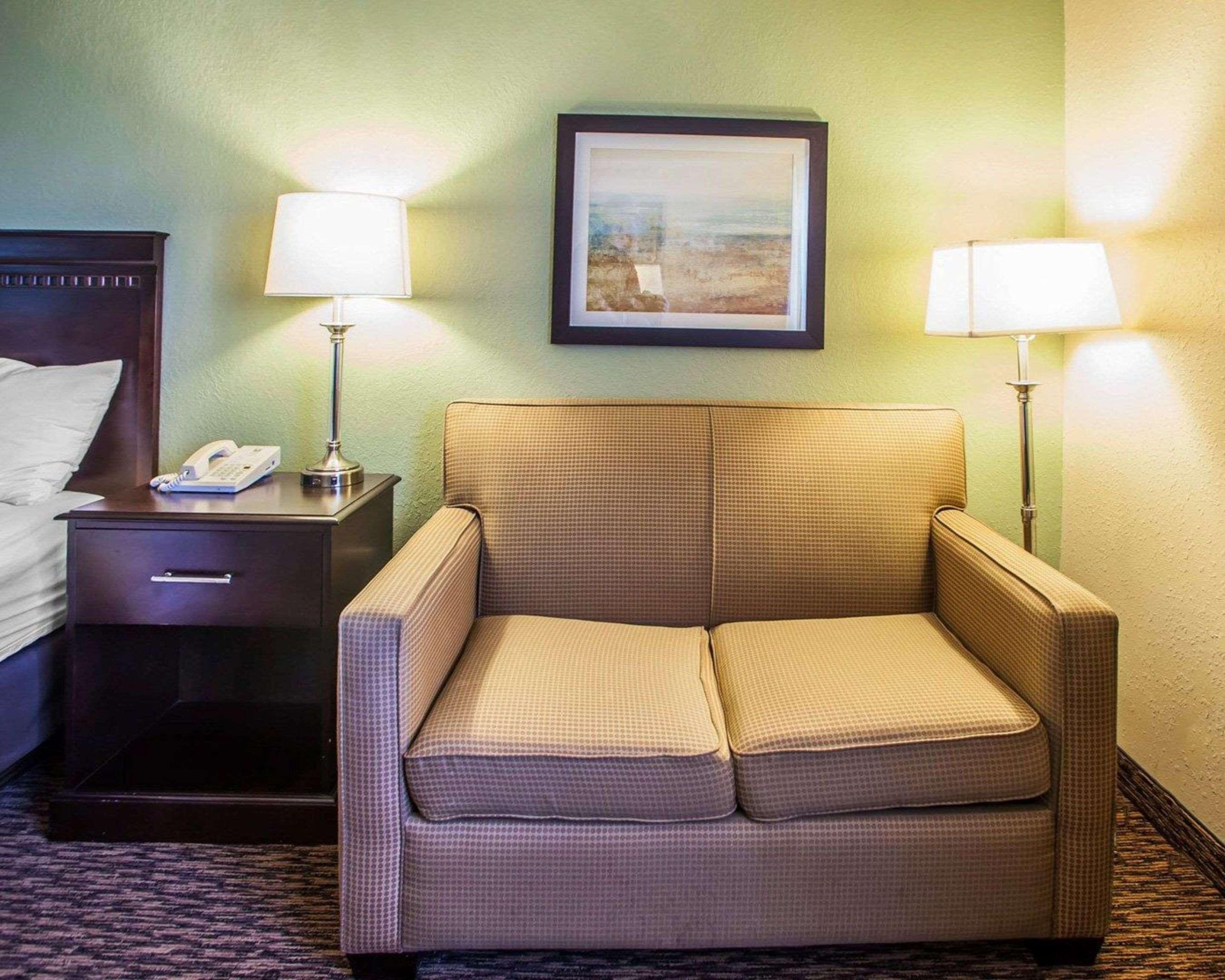 Quality Inn Belton - Kansas City South Екстер'єр фото