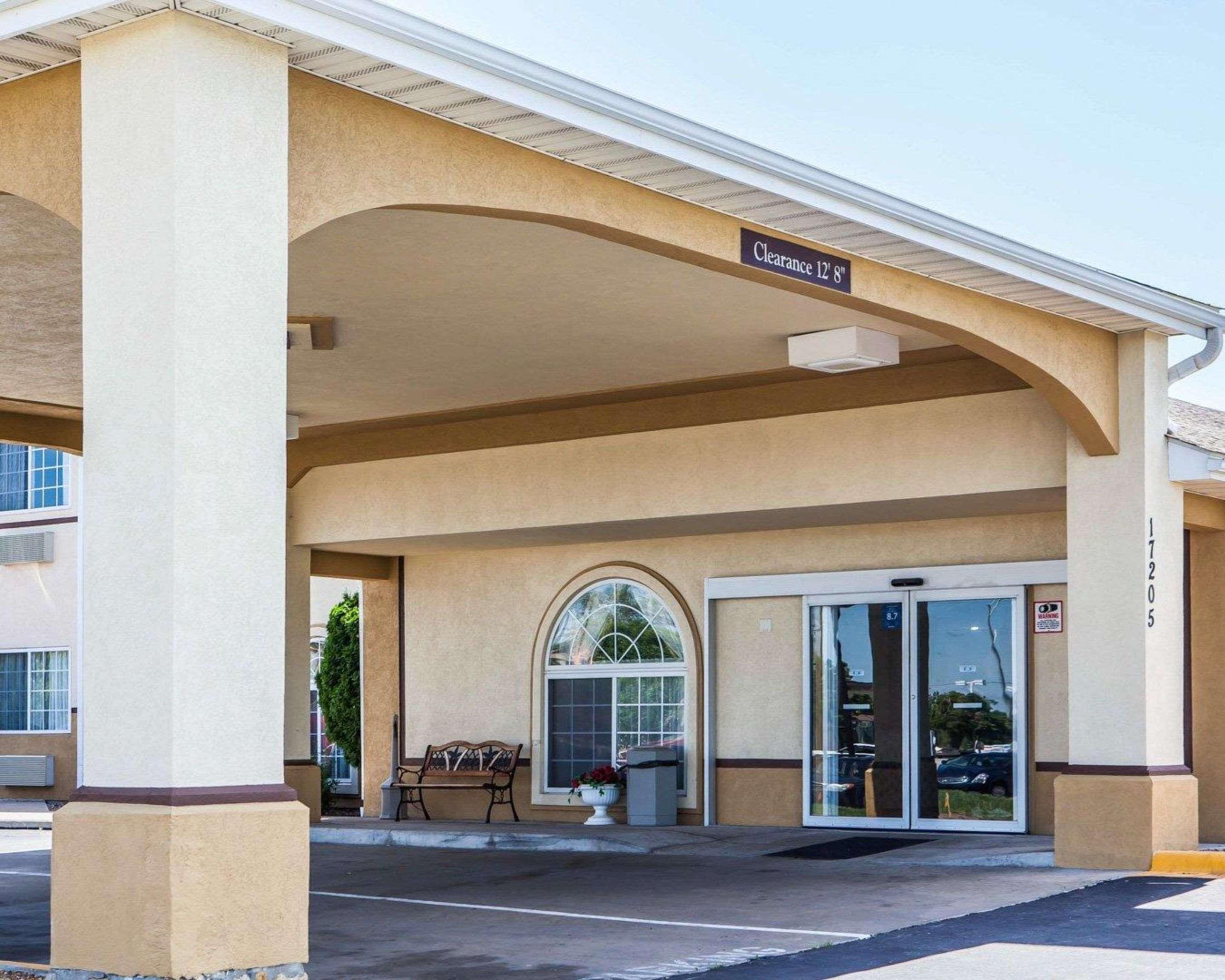 Quality Inn Belton - Kansas City South Екстер'єр фото